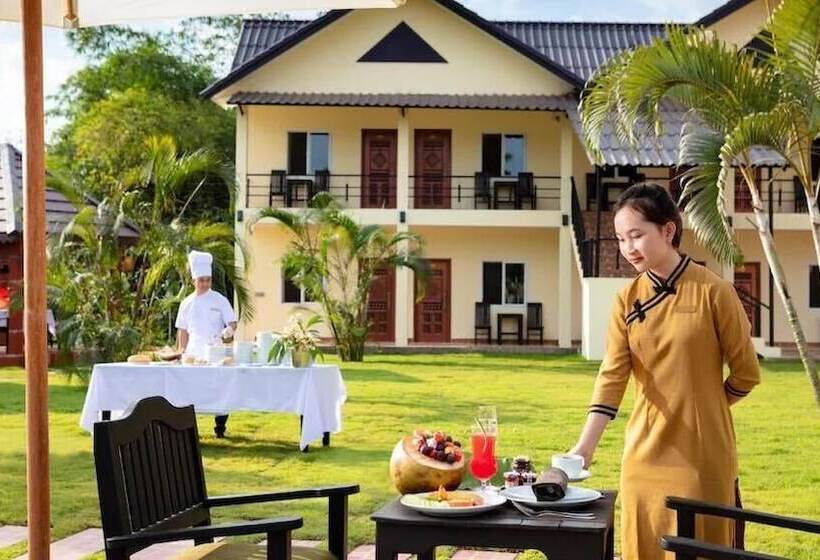 هتل Sansan Resort