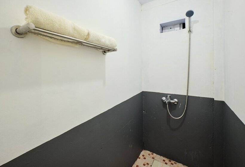 هتل Oyo 2519 Mayang Garini