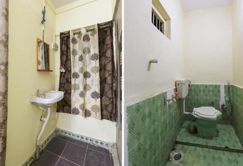 Отель Spot On 62662 Shree Varai Krupa Guest House