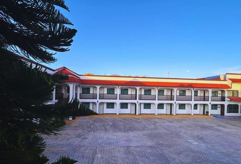 هتل Los Portales Chignahuapan