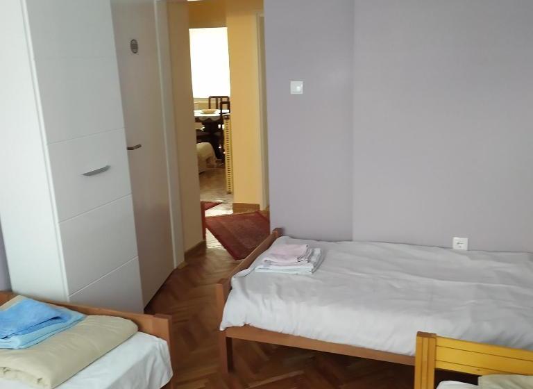 هاستل Apartment   Jona