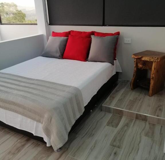 پانسیون Alicia Hostal Filandia