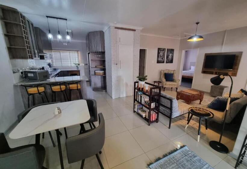 פנסיון The Retreat Guesthouse