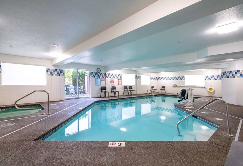 Best Western Lake Oswego Hotel & Suites