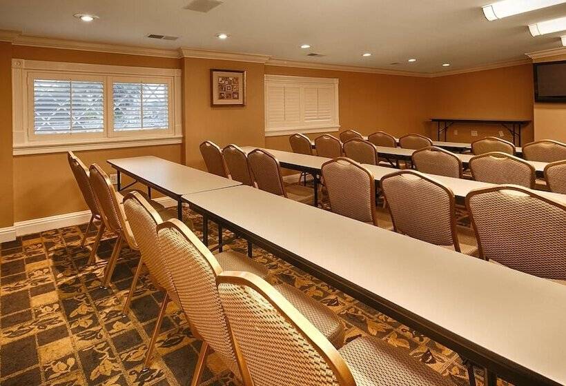 فندق Best Western Plus Kingsland