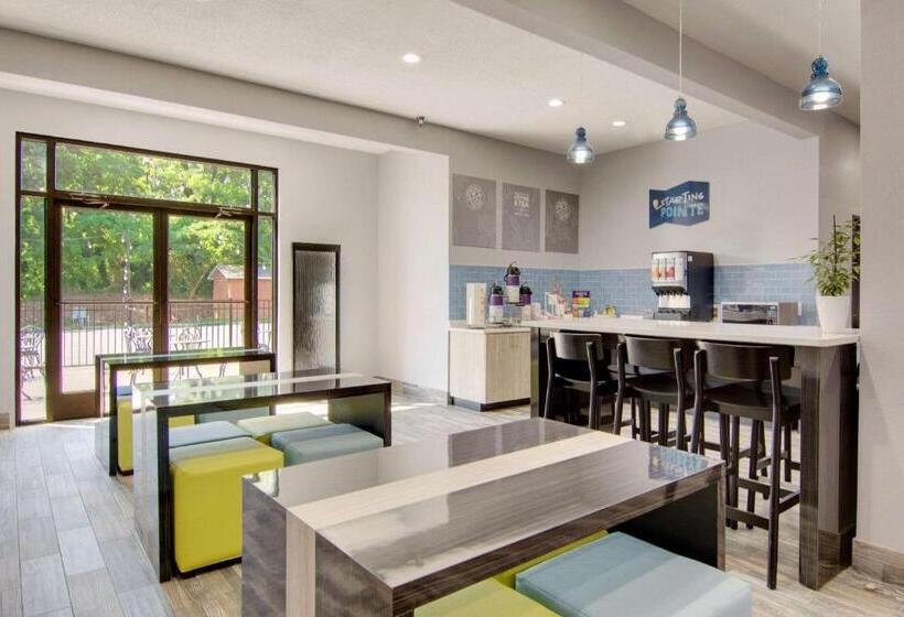 בית מלון כפרי Clarion Pointe On The Lake Clarksvillesouth Hill West