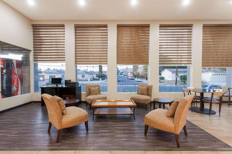 בית מלון כפרי Days Inn By Wyndham San Diegoeast/el Cajon