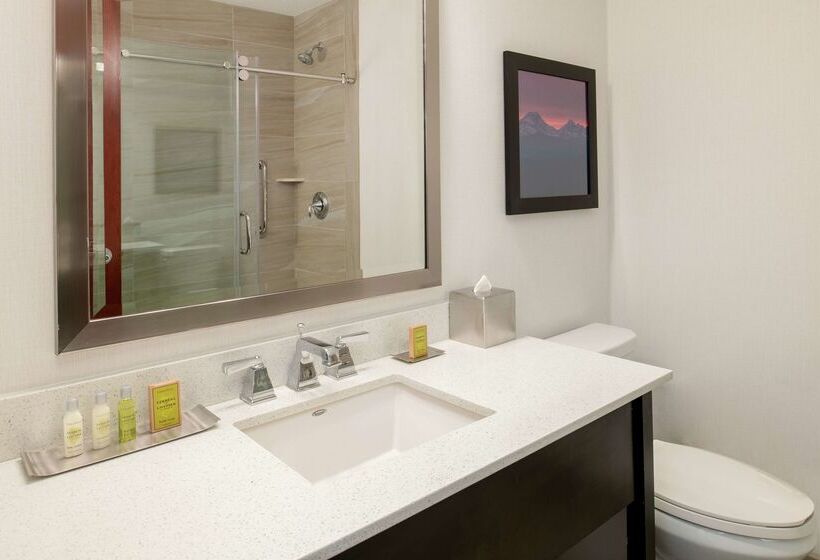 فندق Doubletree By Hilton Portland Tigard