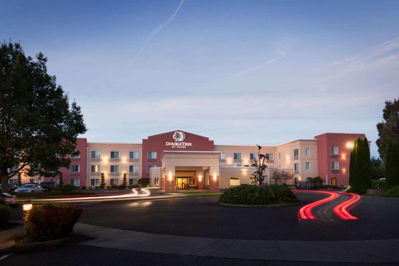 Doubletree By Hilton Hotel Vancouver