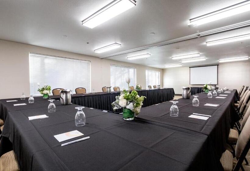 فندق Oxford Suites Chico