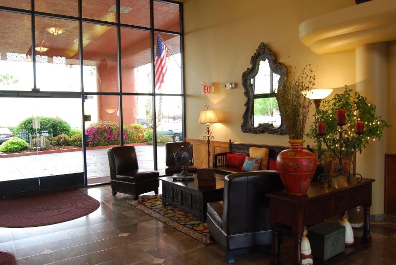 فندق Oxford Suites Redding