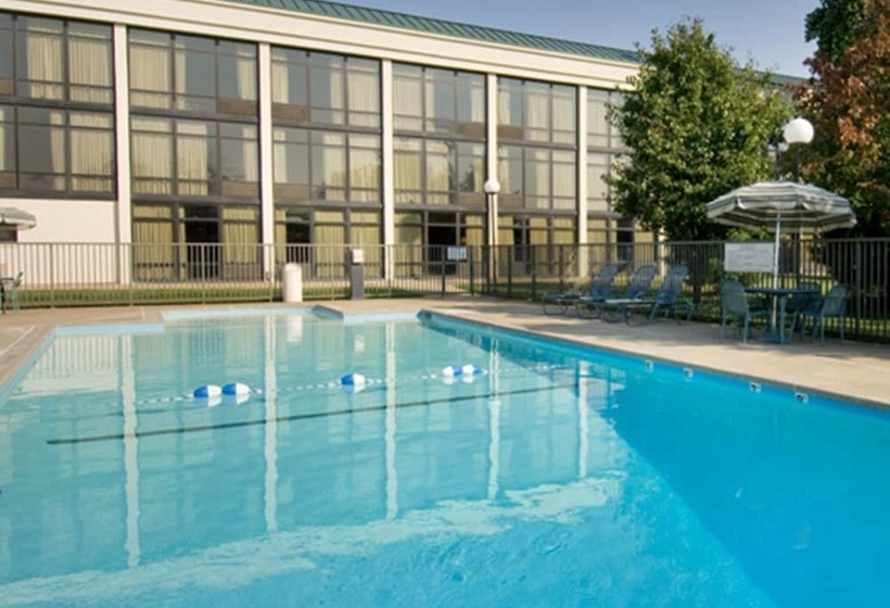 בית מלון כפרי Pear Tree Inn Cape Girardeau Medical Center