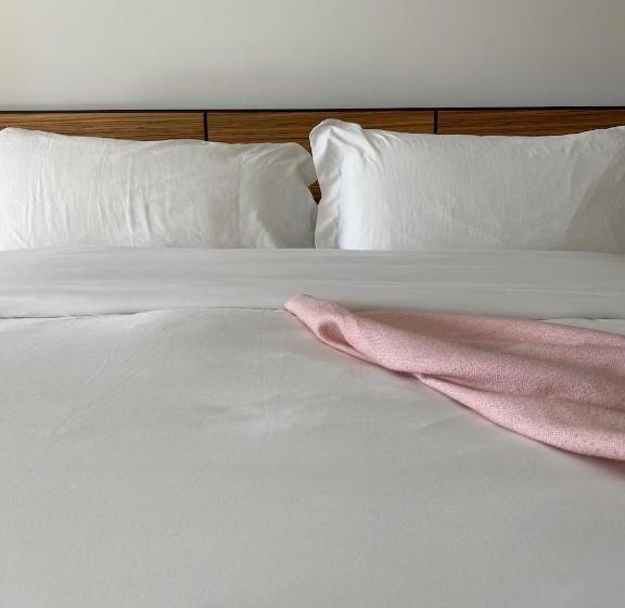 ホテル Pikes Peak Paradise Bed And Breakfast
