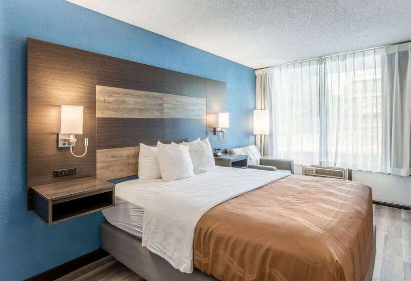 هتل Quality Inn Branson On The Strip