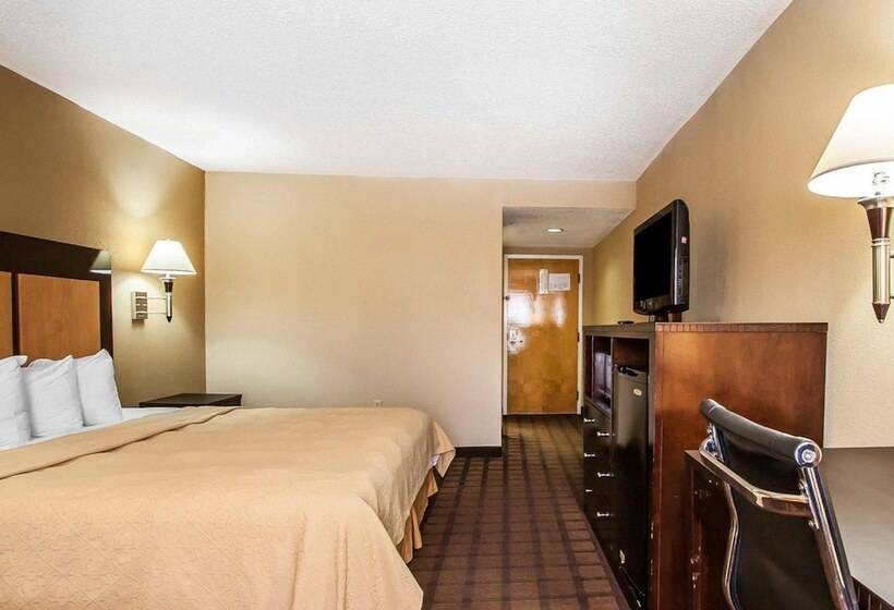 هتل Spark By Hilton Tuscaloosa University