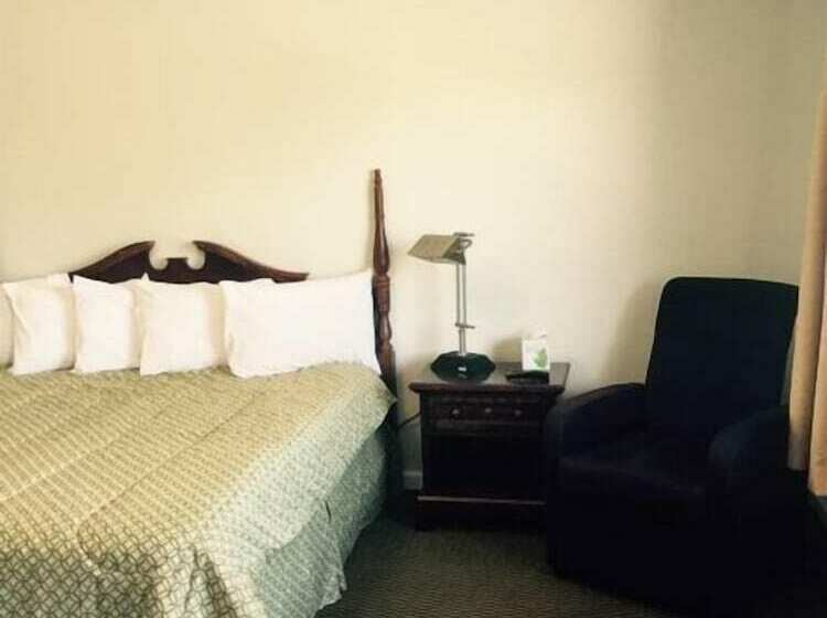 Plaza Motel Clyde