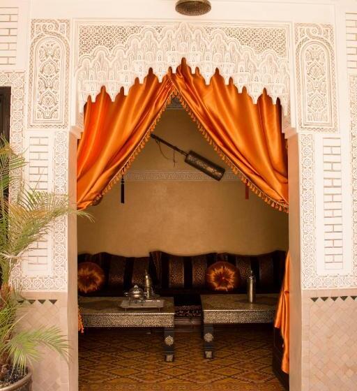 تختخواب و صبحانه Riad Makene Mouchkill