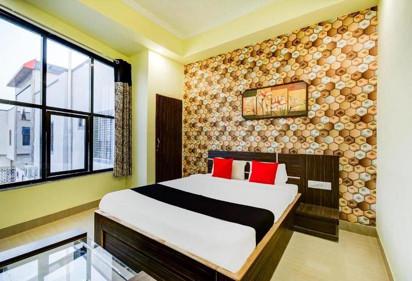 فندق Capital O 64337 Madhuvan Pool And Resort