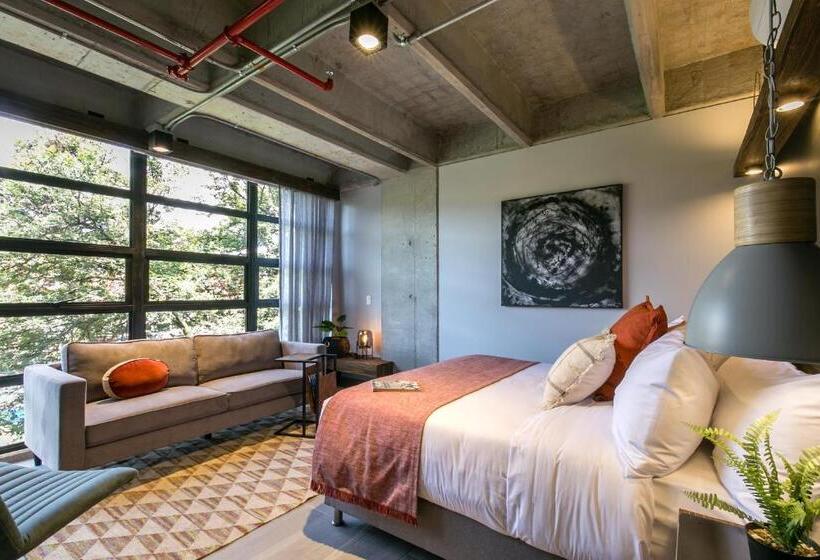 هتل Factory Lofts