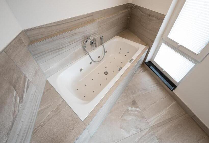 Rs Hotel   Smart & Modern Hotel Apartments