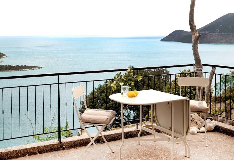 هتل Unique Hideaway With Serene Panoramic Views