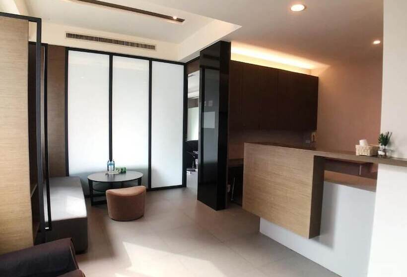 پانسیون Lea's Apartment A