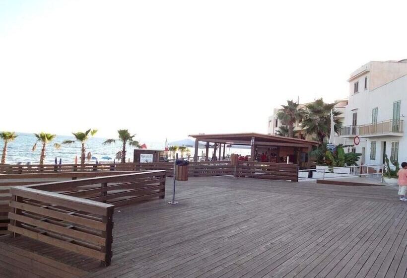 ベッドアンドブレックファースト La Terrazza Sul Mar Mediterraneo