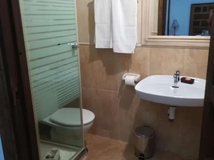 هتل Habitaciones Las Termas