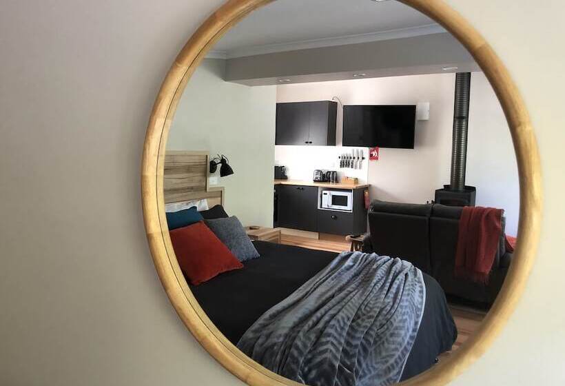 Mole Creek Hideaway