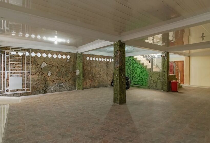 پانسیون Reddoorz Near Tahura Berastagi