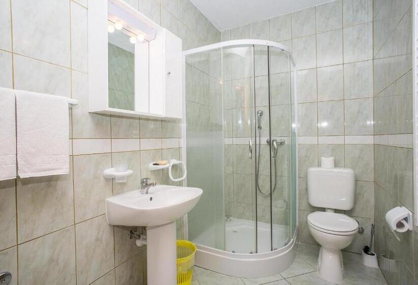 بنسيون Apartments Bionda