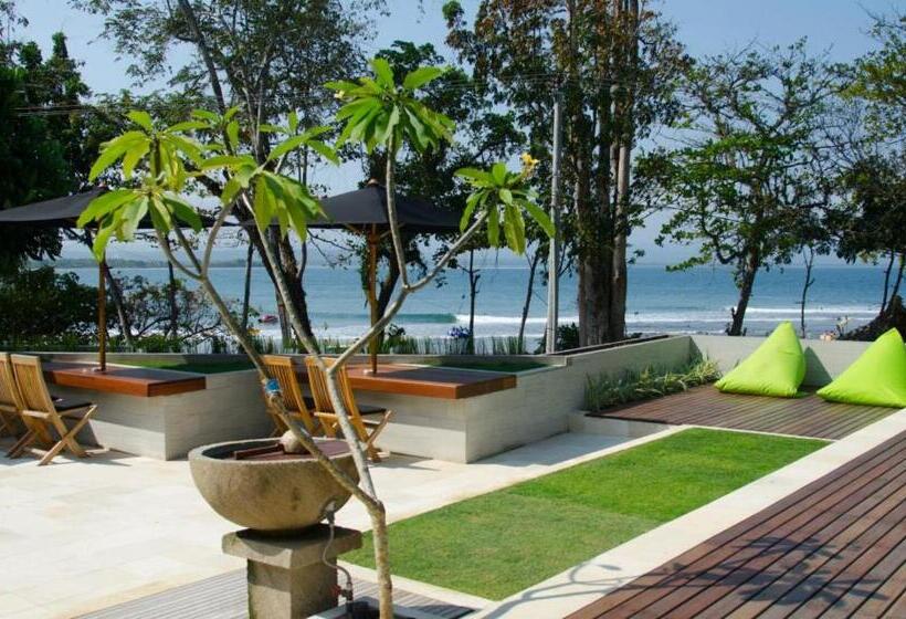 هتل Javacove Beach