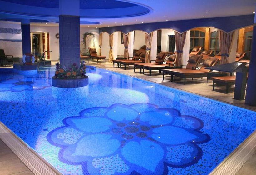 Wellnesshotel Parkschlössl Zu Thyrnau Adults Only