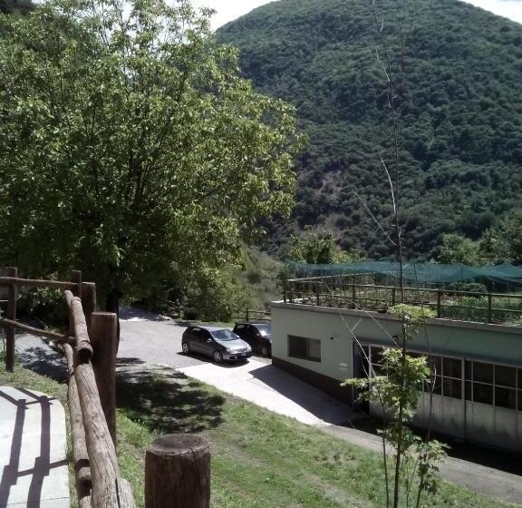 فندق Agriturismo Cascina Lert