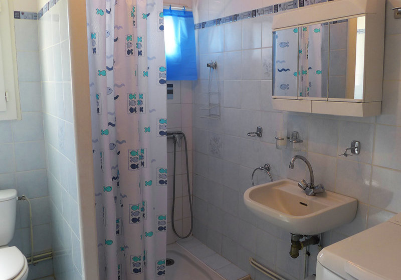 فندق Holiday House Jean Michel