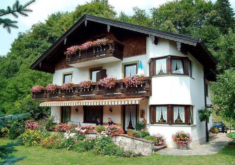 هتل Landhaus Weiß