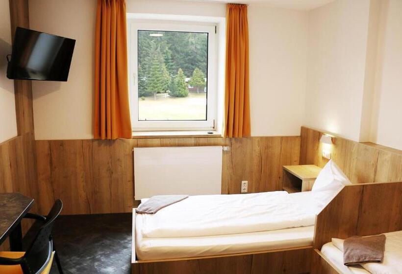 هتل Sportpark Rabenberg