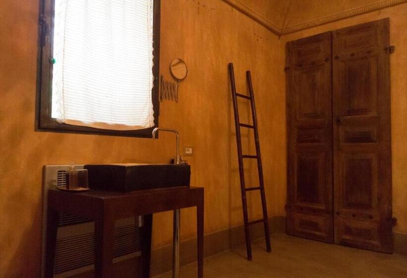 ペンション Casa Baladin Camere Di Charme E Agronidi Dell'open Garden