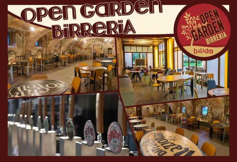 ペンション Casa Baladin Camere Di Charme E Agronidi Dell'open Garden