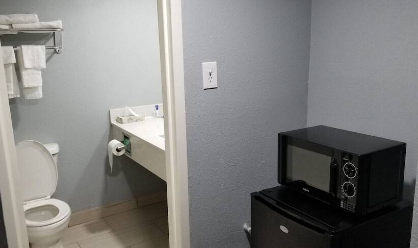 בית מלון כפרי Studio 6 Suites Memphis, Tn East Memphis