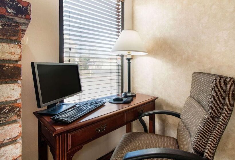 فندق Bayside Inn & Suites Eureka