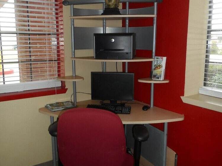 호텔 Budgetel Inn Houston/nasa