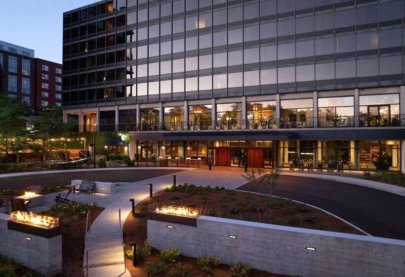 فندق Champlain Burlington, Curio Collection By Hilton