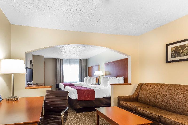 هتل Comfort Suites North Dallas