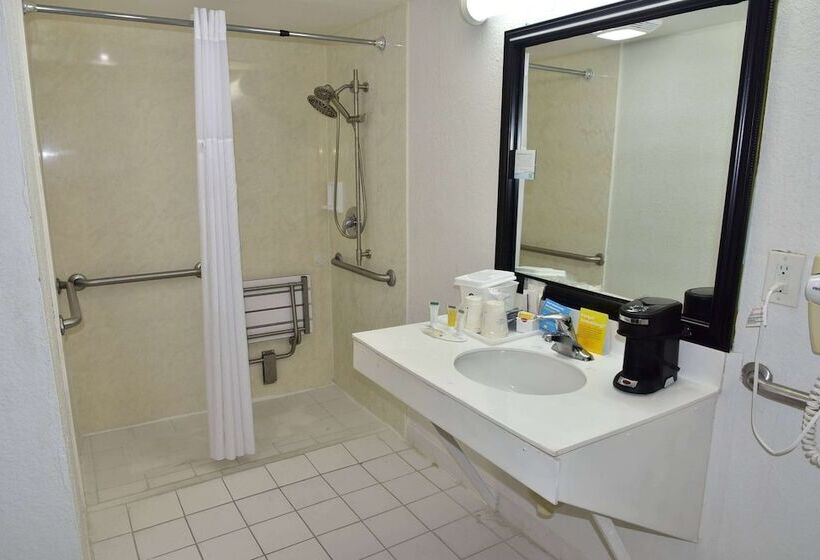 فندق Days Inn By Wyndham Stuart