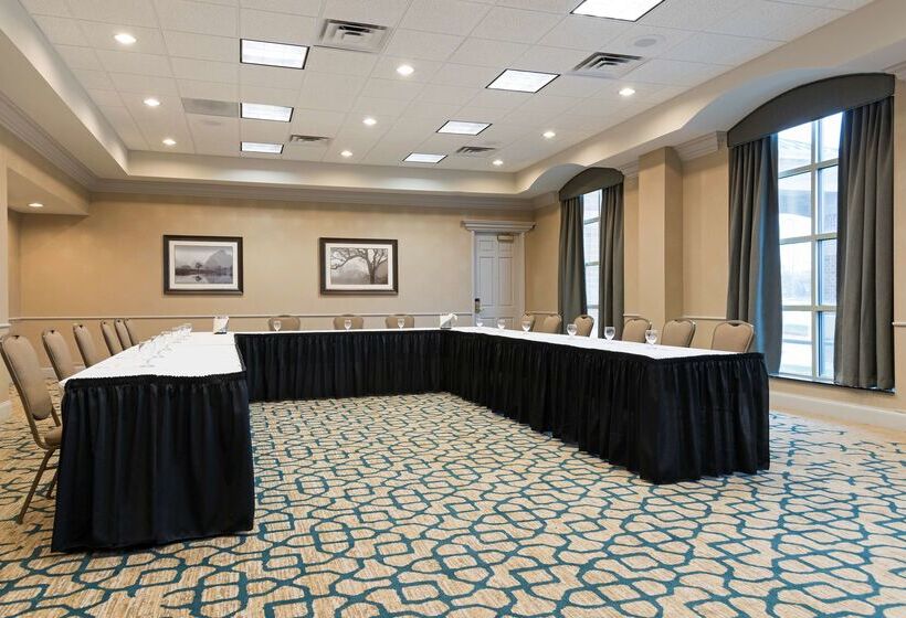 Отель Doubletree By Hilton Pleasant Prairie Kenosha