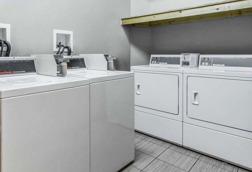 בית מלון כפרי Econo Lodge Inn & Suites Enterprise