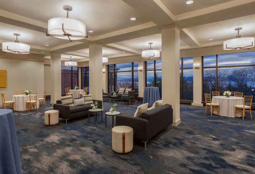 فندق Champlain Burlington, Curio Collection By Hilton