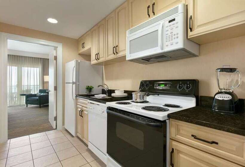 هتل Hilton Ocean City Oceanfront Suites
