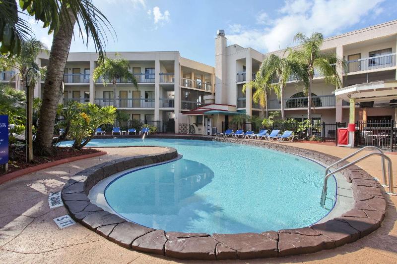 Отель Oasis Bay Suites, Tampa, Busch Gardens, Usf